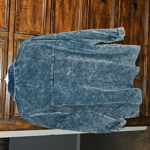 ZENANA Nwots womens Sz Medium Teal Blue Mineral Washed Corduroy Shacket!! - Picture 6 of 8